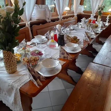 Schronisko Gosciniec Rownica Gæstehus