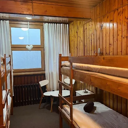 Gasthof Schronisko Gosciniec Rownica