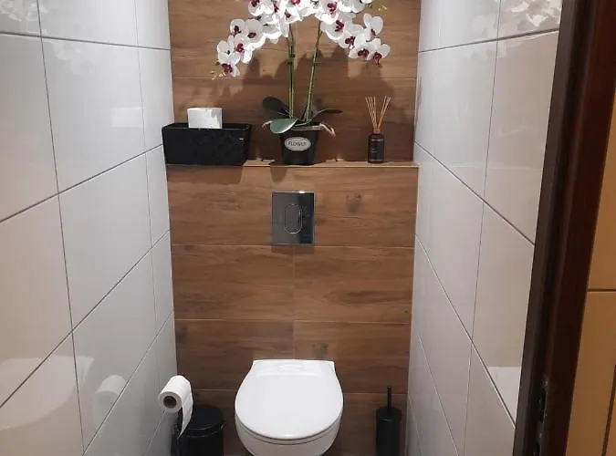 Schronisko Gosciniec Rownica בית הארחה *