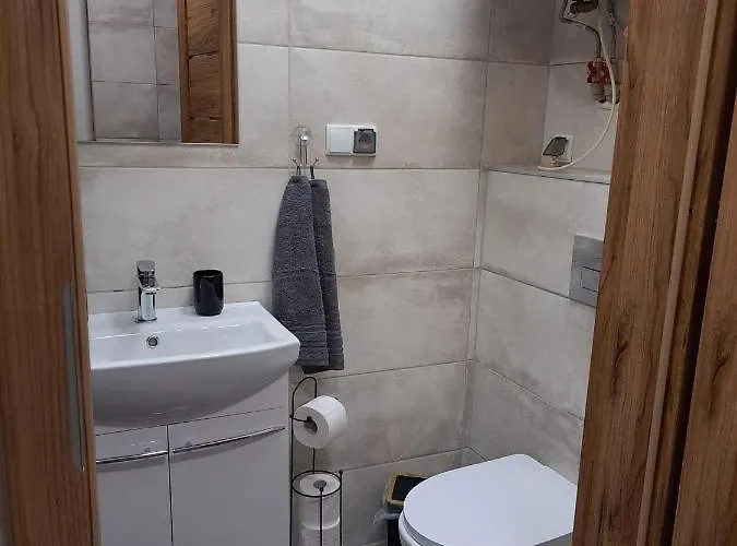 Schronisko Gosciniec Rownica בית הארחה