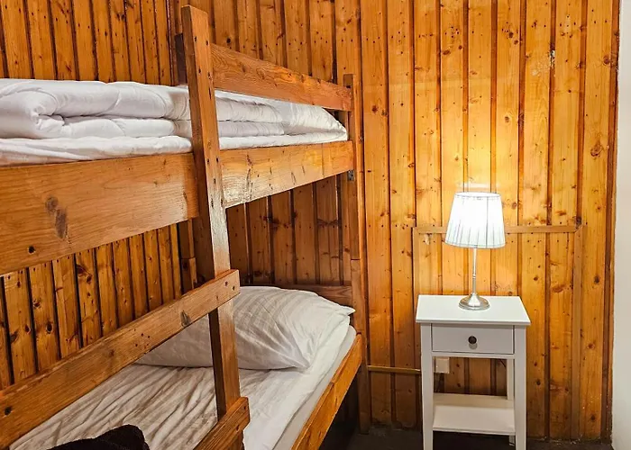 Schronisko Gosciniec Rownica Konukevi *