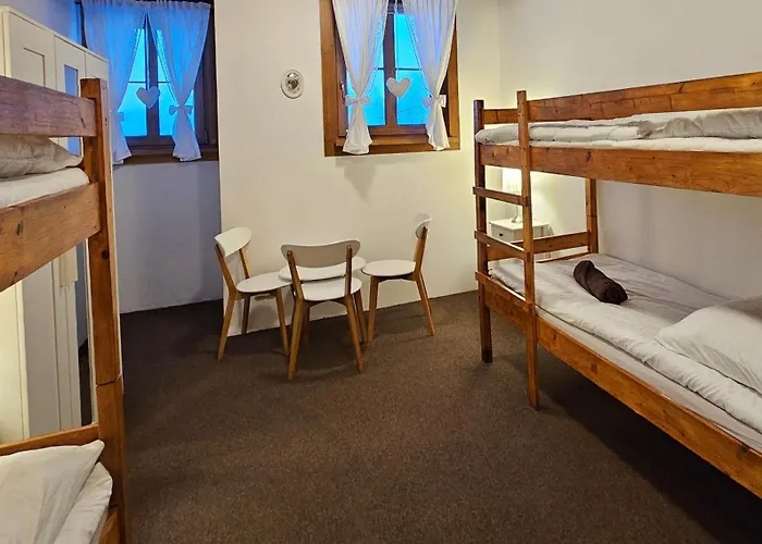 Konukevi Schronisko Gosciniec Rownica *